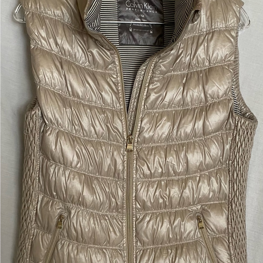 Calvin Klein Womens Down Puffy Vest Cream/Silver Large